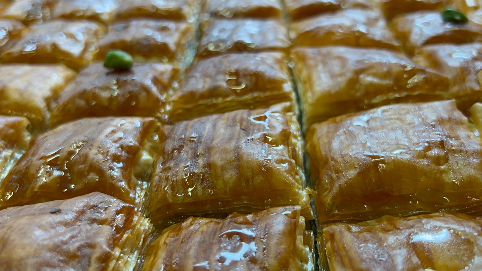 Plateau de baklavas frais